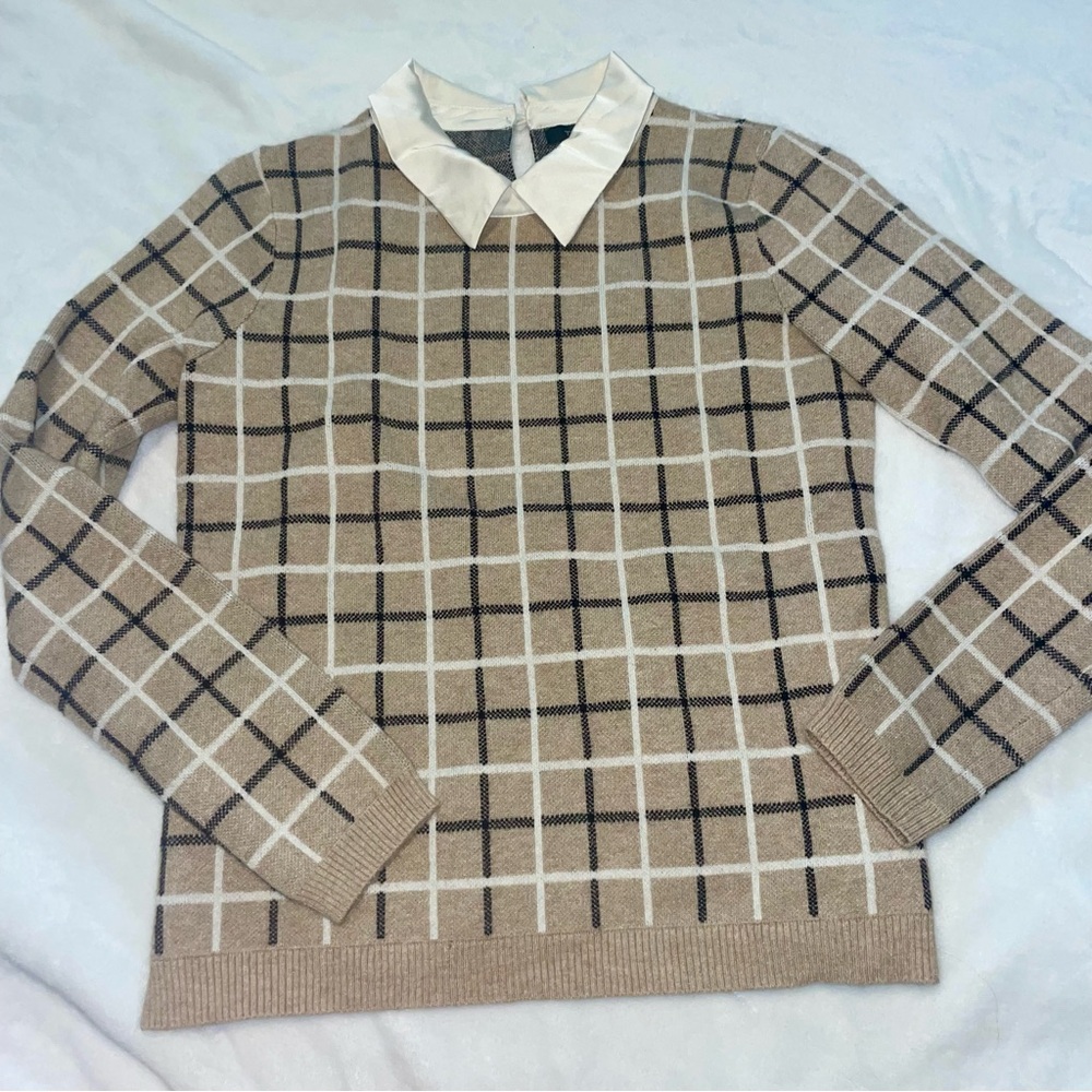 Tahari Tan and Black Plaid Crewneck Sweater